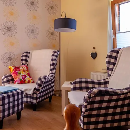 Moritz Unterm Storchennest -16303 Schwedt,schwedter Allee1 شفيدت