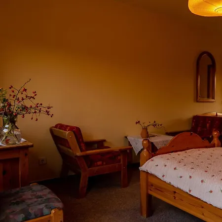 Moritz Unterm Storchennest -16303 Schwedt,schwedter Allee1 بيت ضيافة