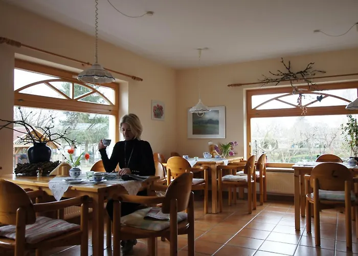 Moritz Unterm Storchennest -16303 Schwedt,schwedter Allee1 בית הארחה